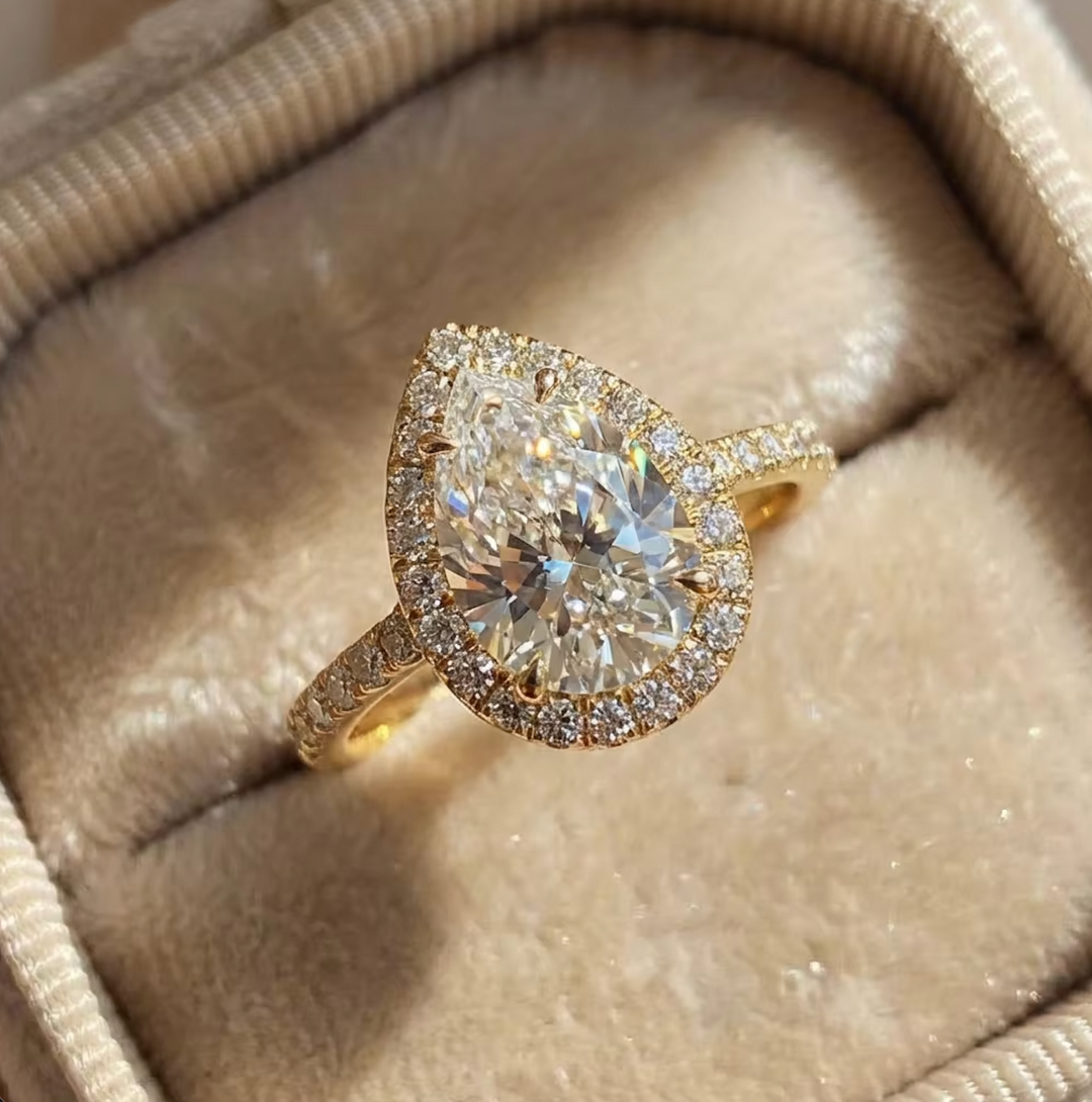 Luxury Women Ring
